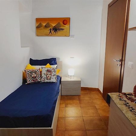 קאסטלמארה דל גולפו Porto Centro Storico Spiaggia Wi-Fi&Self Check-In מראה חיצוני תמונה